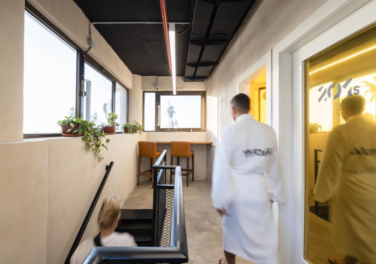 Wom Beach Pod Hotel - A Member Of Brown Hotels Tel Aviv Exterior foto